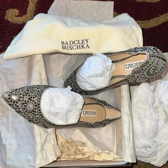 Badgley Mischka Women's Gigi Pointed Toe Jeweled Ivory Ballet Flats 7.5 - Picture 11 of 14